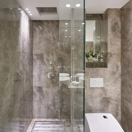 شقة Fabulous 94m2 - 2br4p With Terrace - First Croisette 502 *